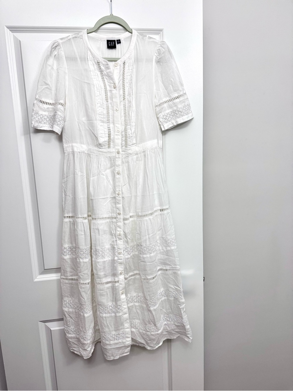GAP White Button-Front Eyelet Lace Midi Dress with Slip Size S